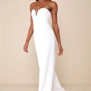 Elegant White Strapless Dress